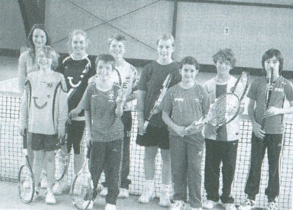 2011 – Rund 80 Kinder und Jugendliche im Tennis